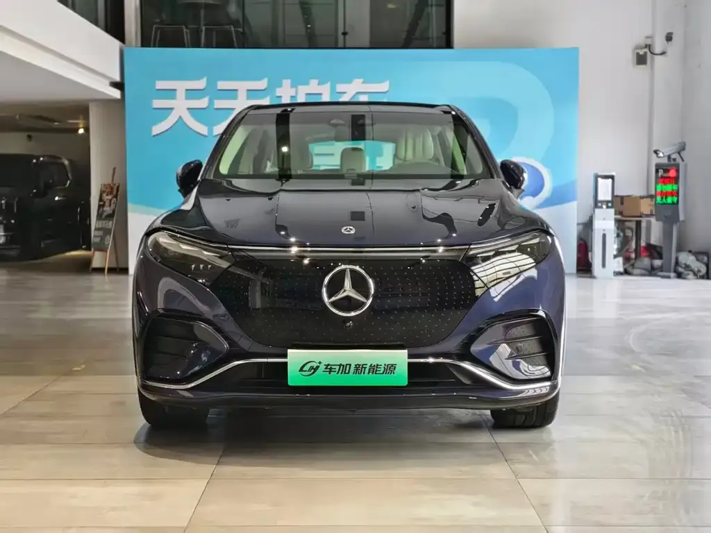 Mercedes-Benz EQS SUV — фото 5