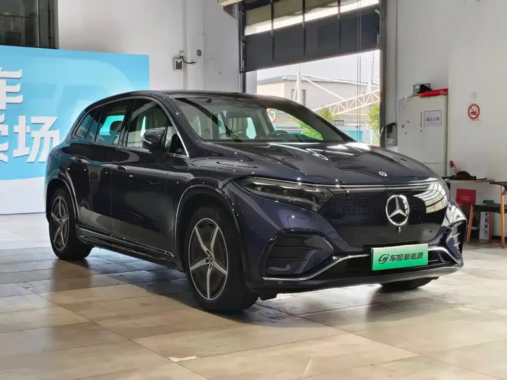 Mercedes-Benz EQS SUV — фото 4