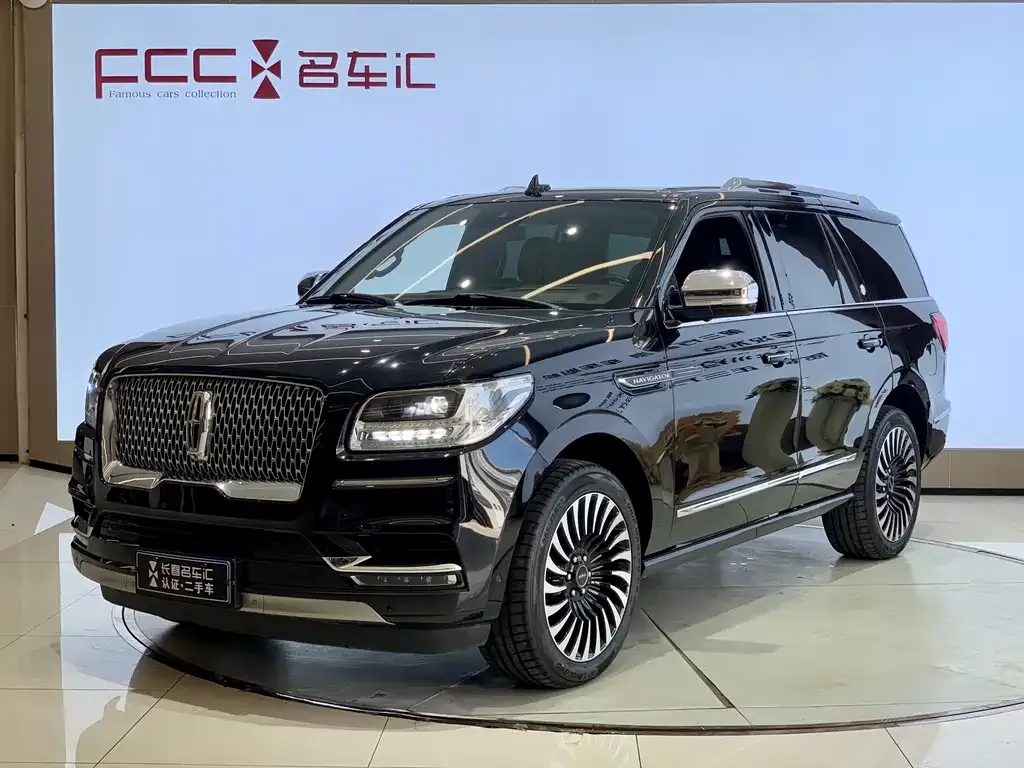 Lincoln Navigator — фото 1