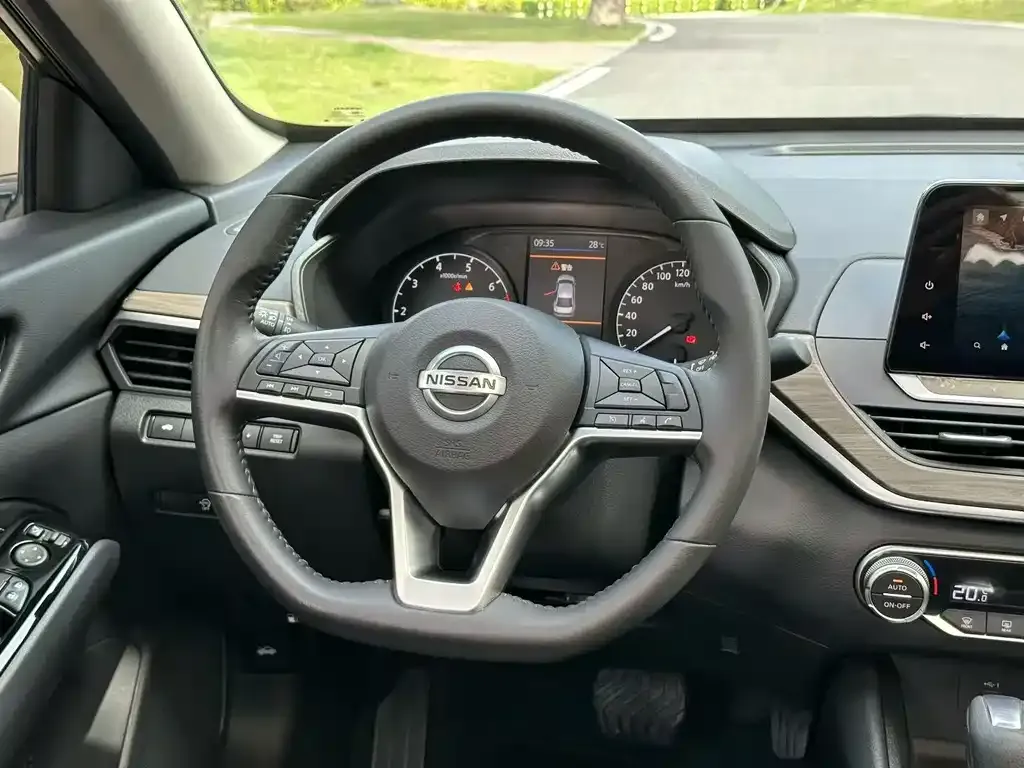 Nissan Teana — фото 4