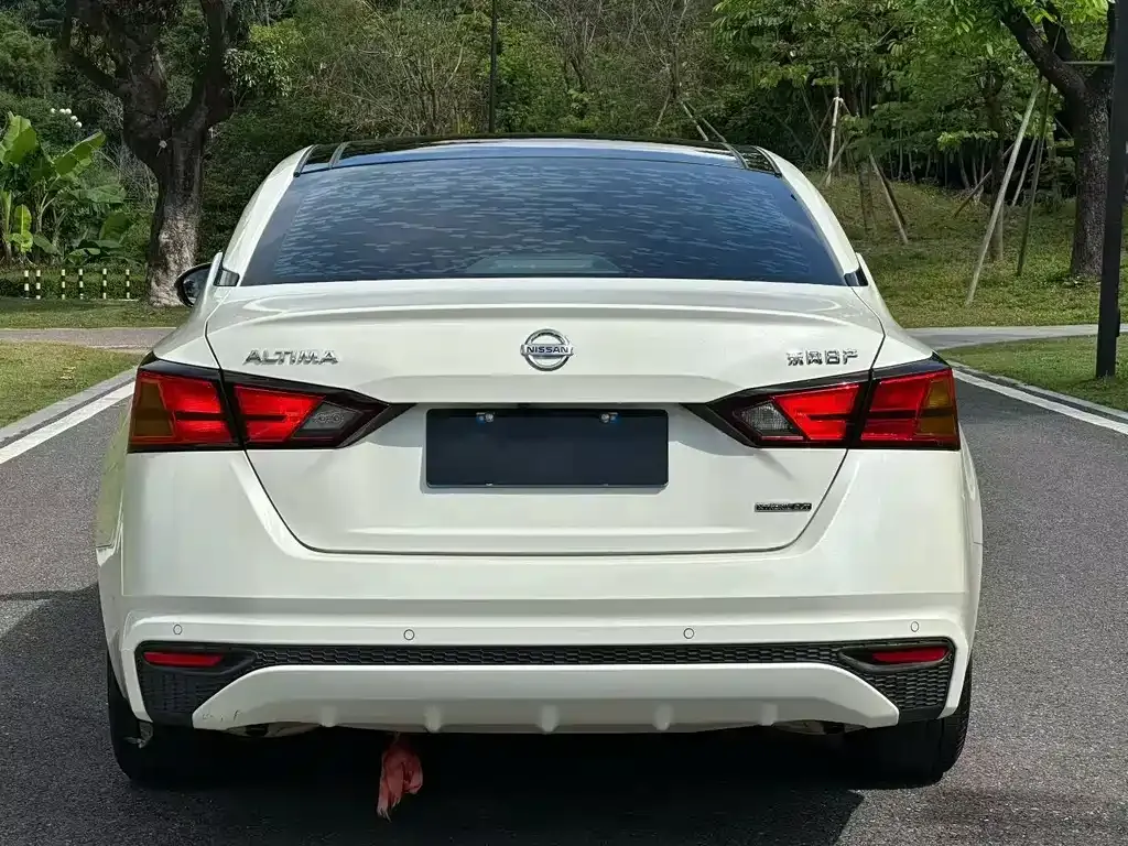 Nissan Teana — фото 3