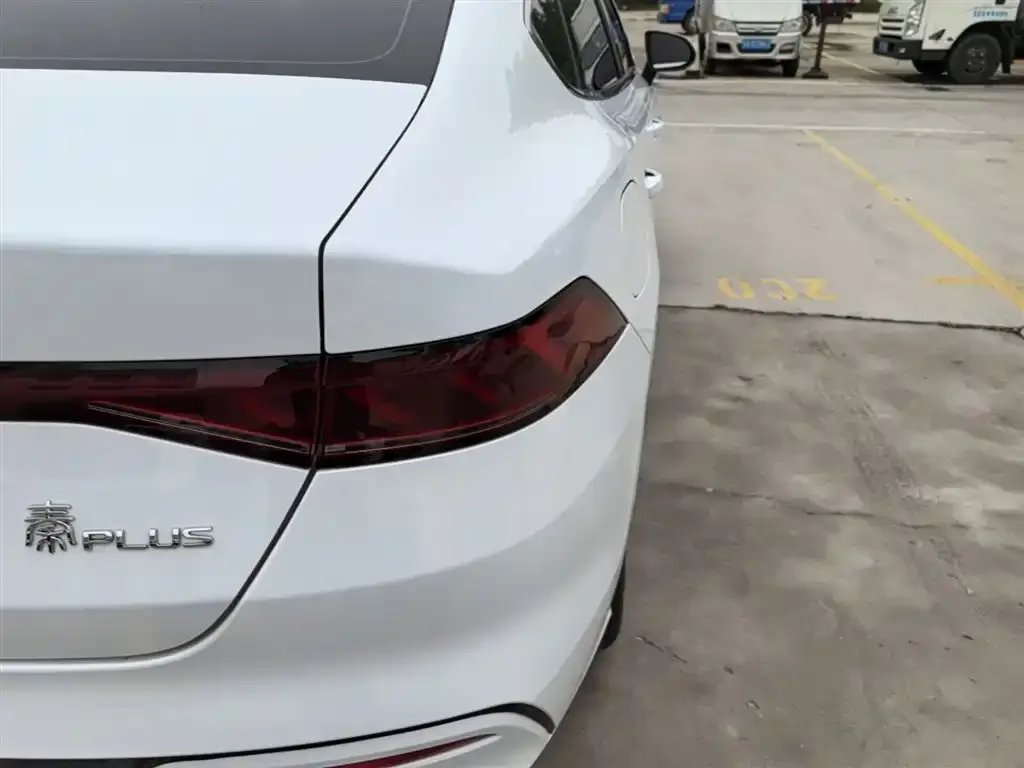 BYD Qin PLUS — фото 10