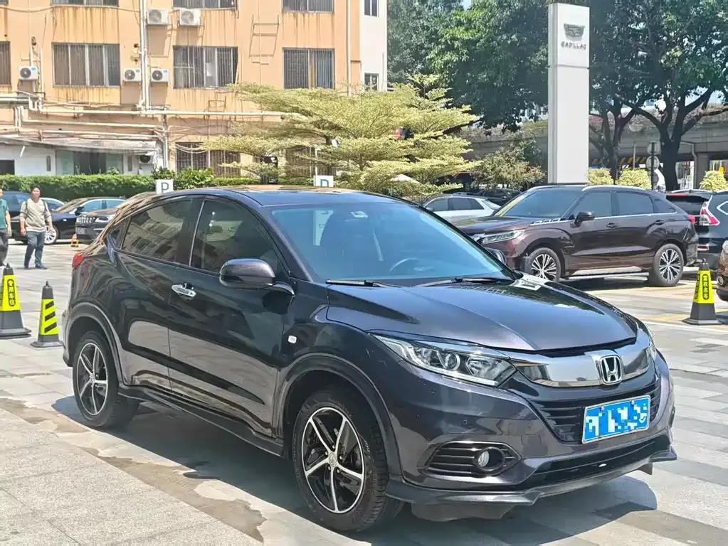 Honda Vezel — фото 7
