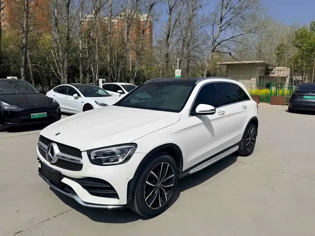 Mercedes-Benz GLC — фото 1