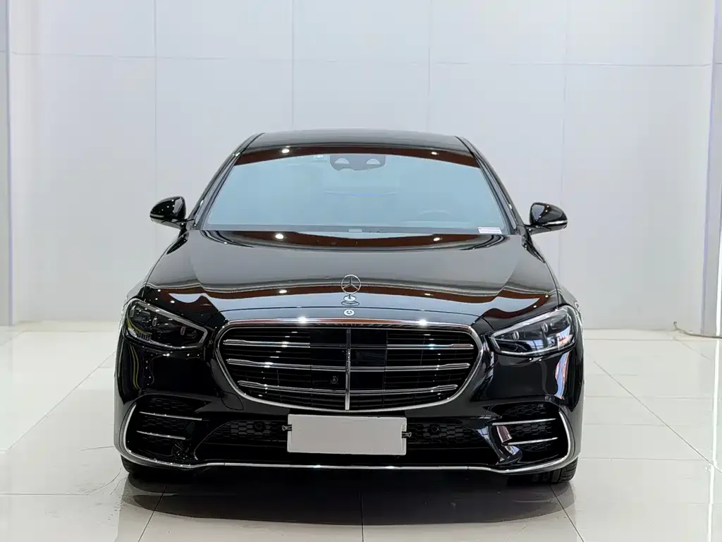 Mercedes-Benz S-Class — фото 1