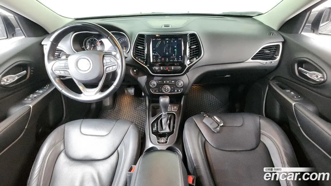 Jeep Cherokee — фото 6