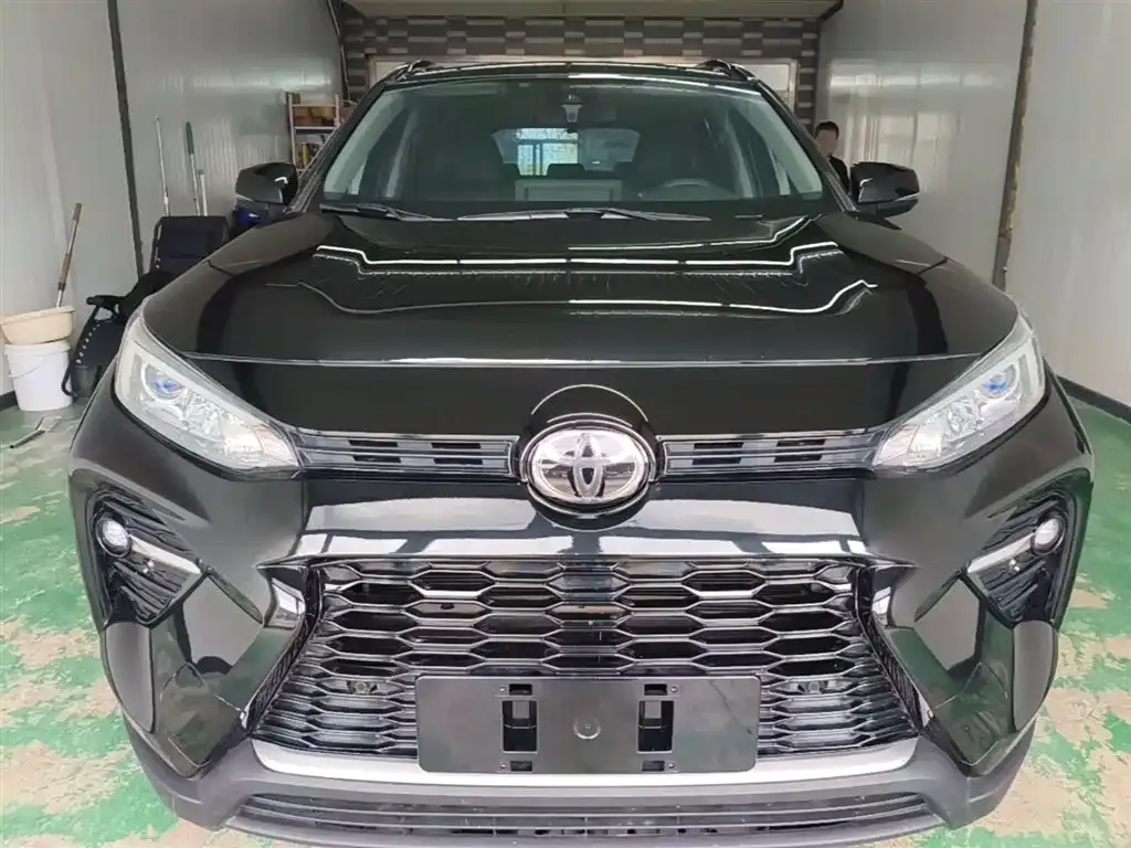 Toyota Wildlander — фото 8