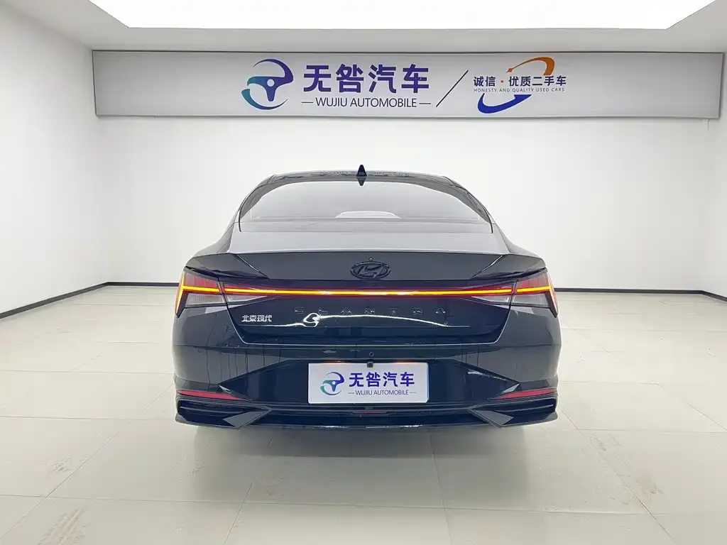 Hyundai Elantra — фото 7