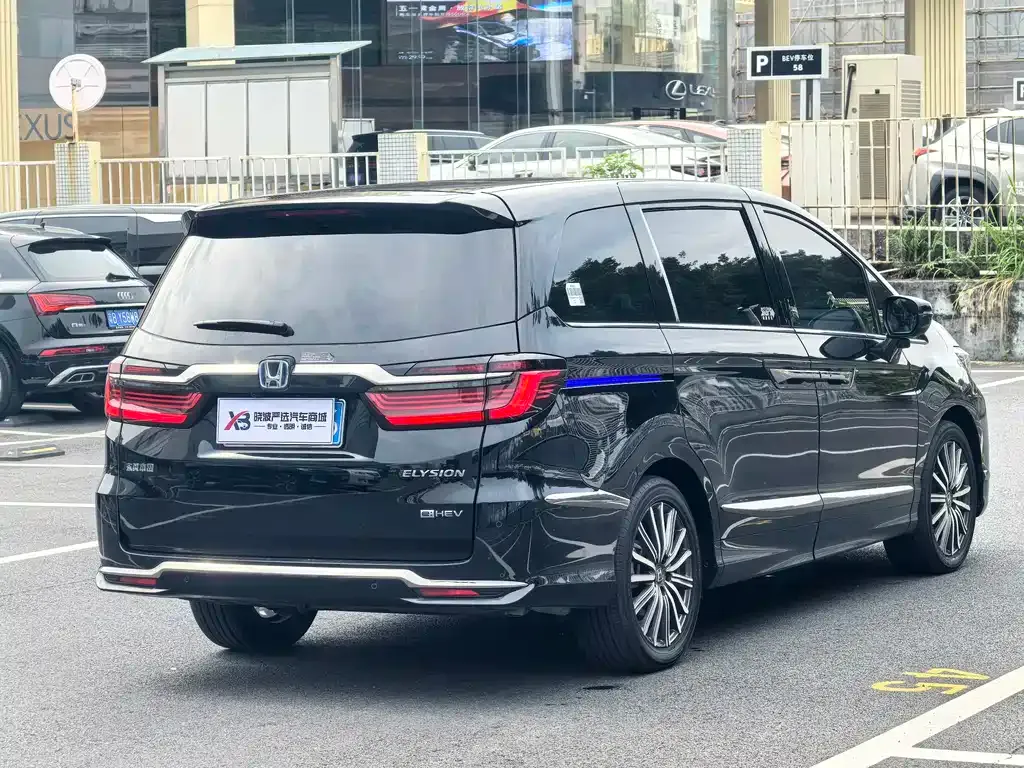 Honda Elysion — фото 10