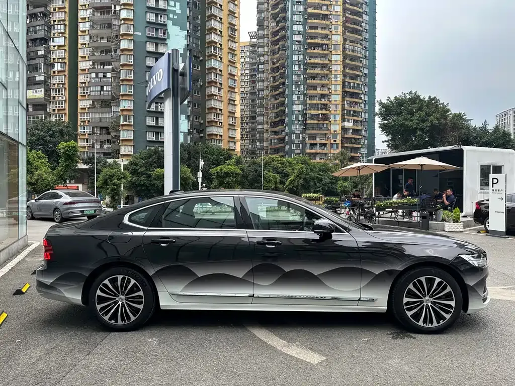 Volvo S90 — фото 10