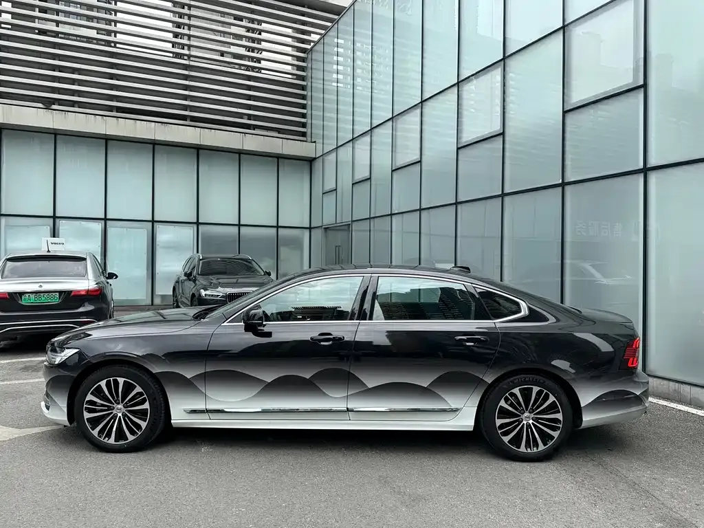 Volvo S90 — фото 3