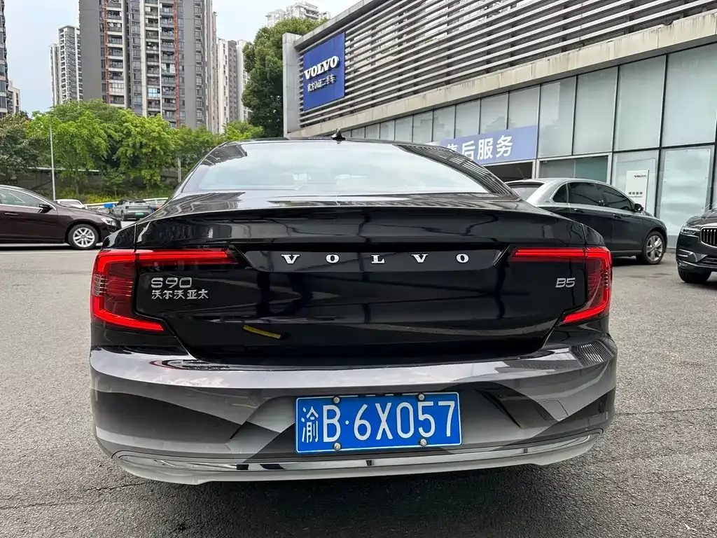 Volvo S90 — фото 4