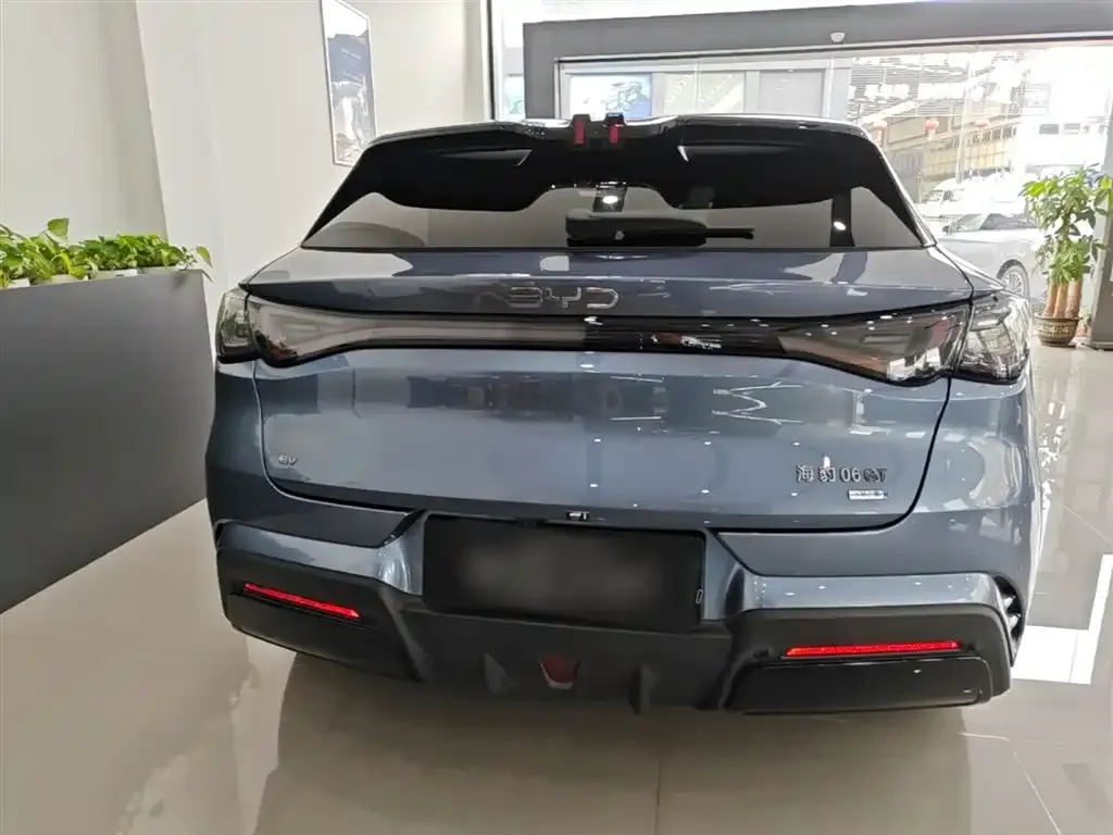 BYD Seal 06GT — фото 3