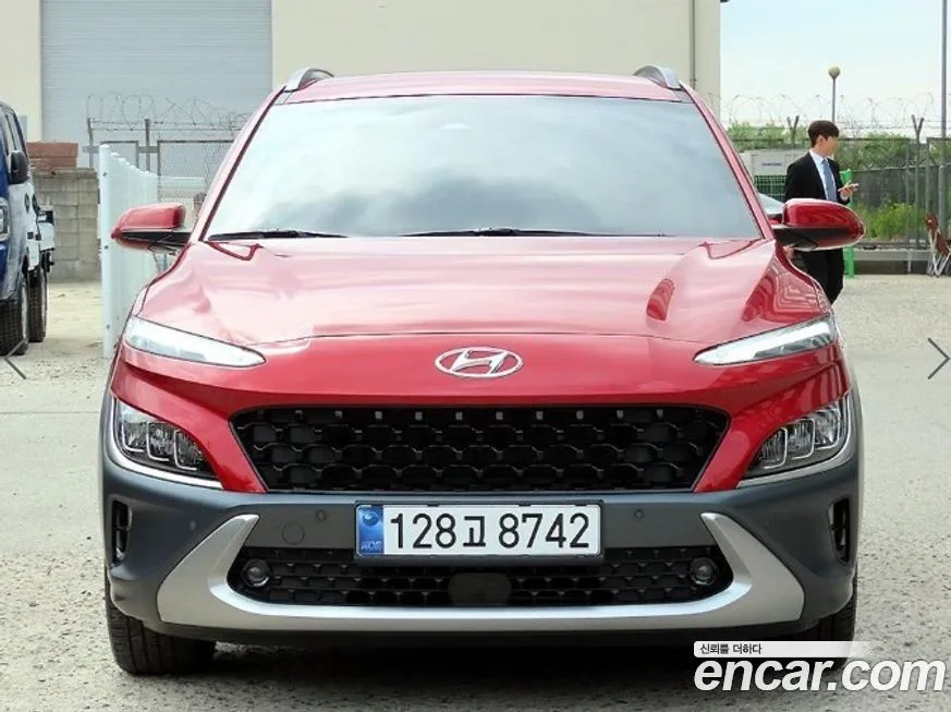 Hyundai Kona — фото 1