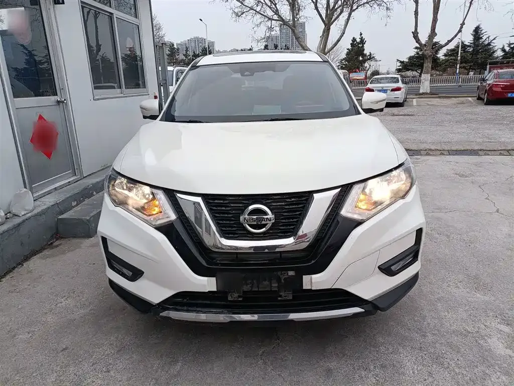 Nissan X-Trail — фото 9