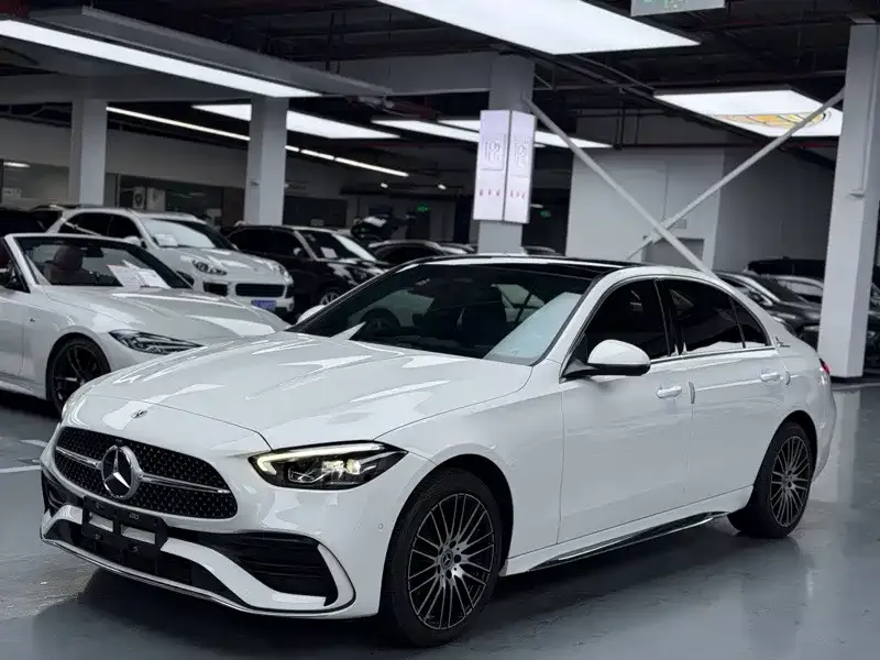 Mercedes-Benz C-Class — фото 1