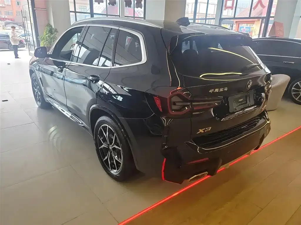 BMW X3 — фото 10