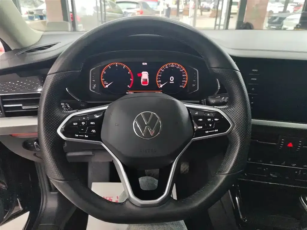 Volkswagen Passat — фото 7