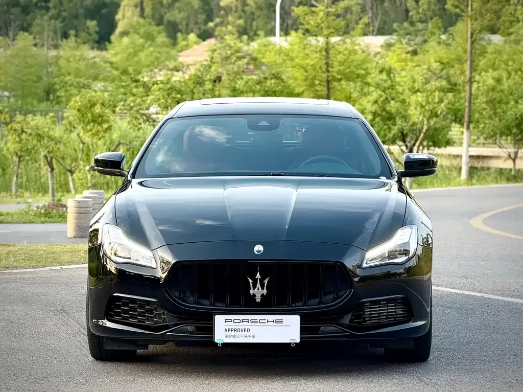 Maserati Quattroporte — фото 5