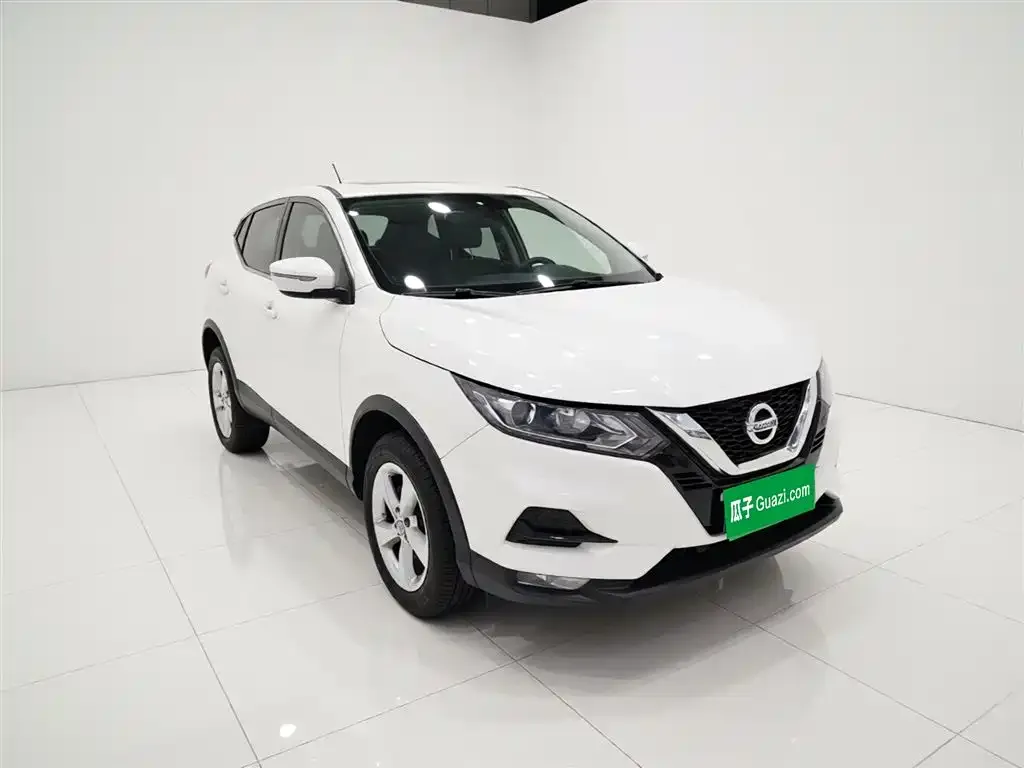 Nissan Qashqai — фото 4