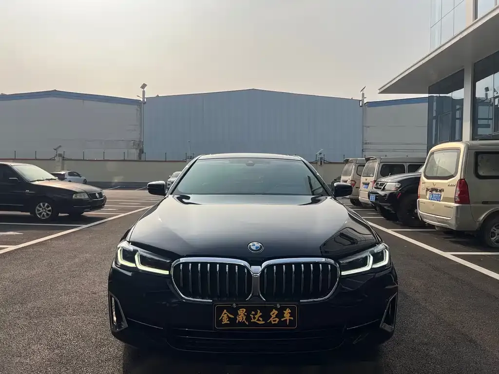 BMW 5 Series — фото 2