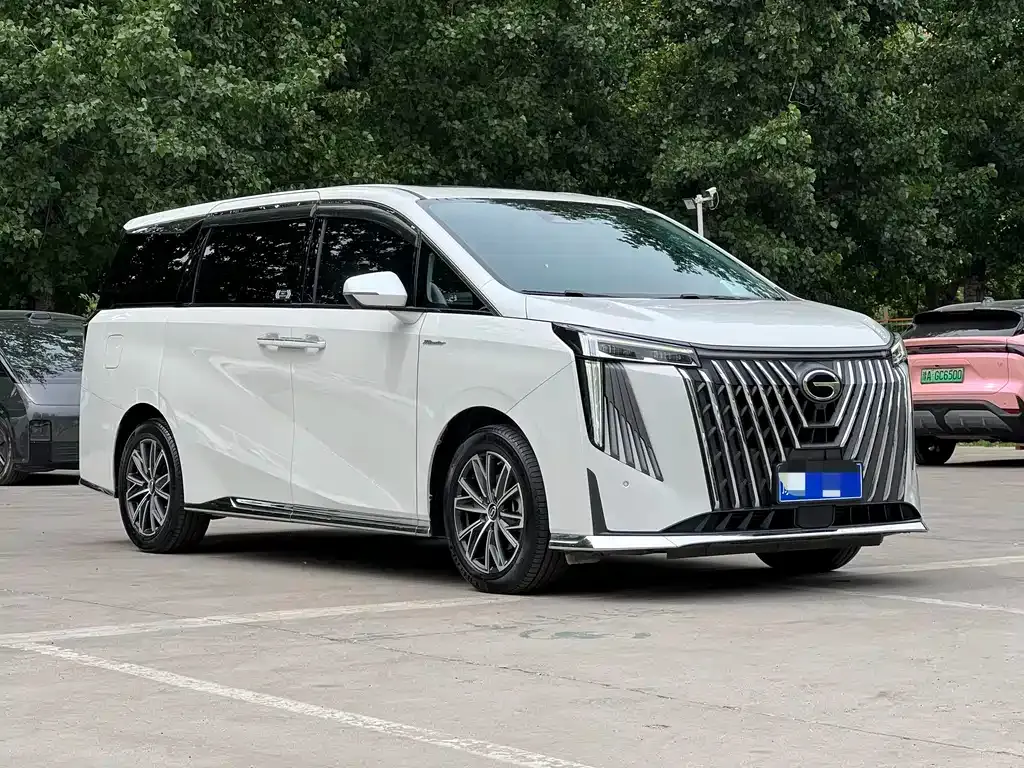 GAC Motor Trumpchi M8 — фото 2