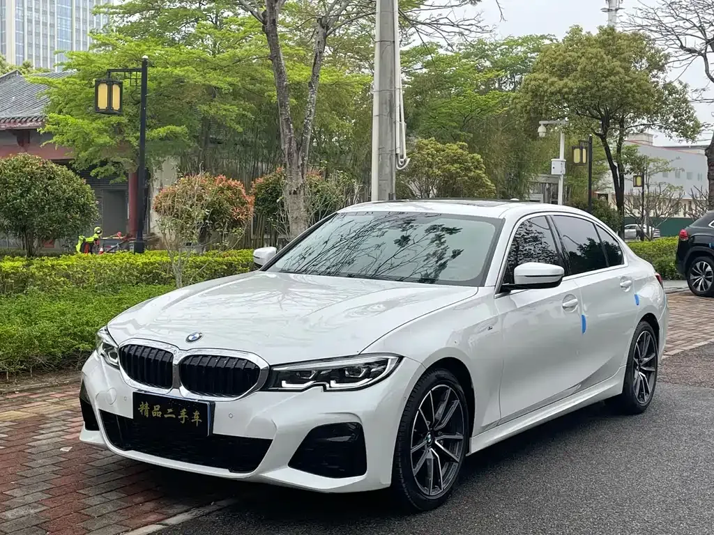 BMW 3 Series — фото 1