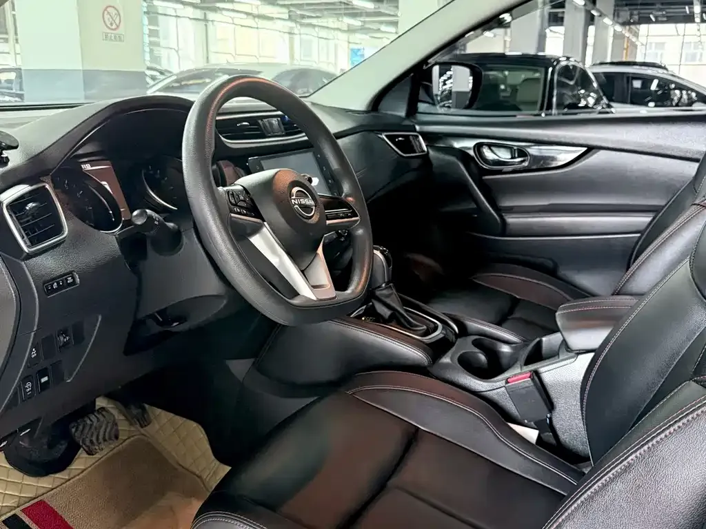 Nissan Qashqai — фото 5