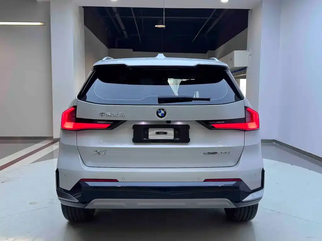 BMW X1 — фото 2
