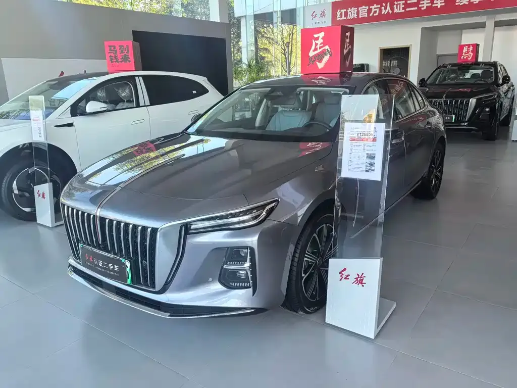 Hongqi H5 PHEV — фото 1