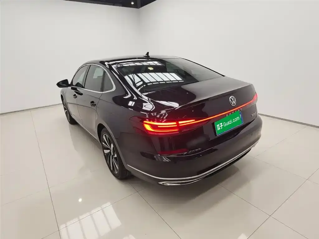 Volkswagen Passat — фото 3