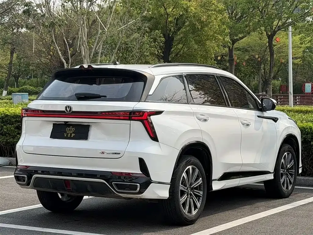 Changan CS75PLUS — фото 10