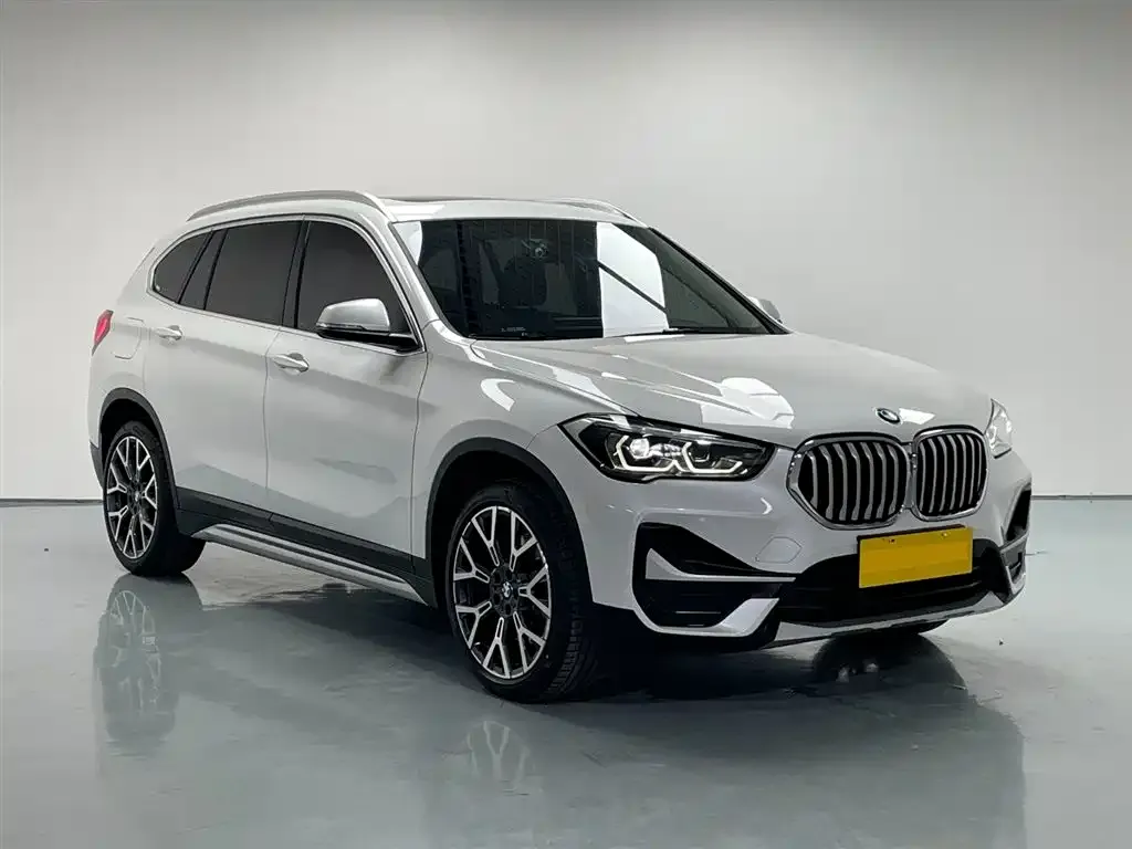 BMW X1 — фото 5