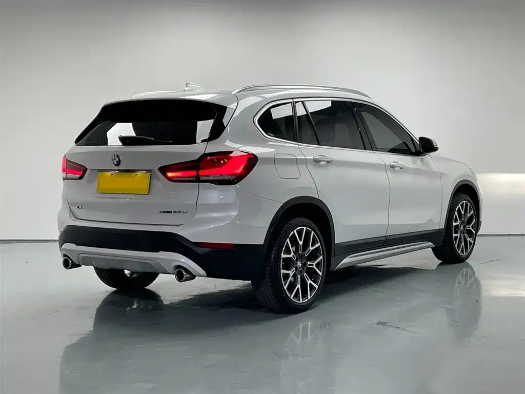 BMW X1 — фото 4