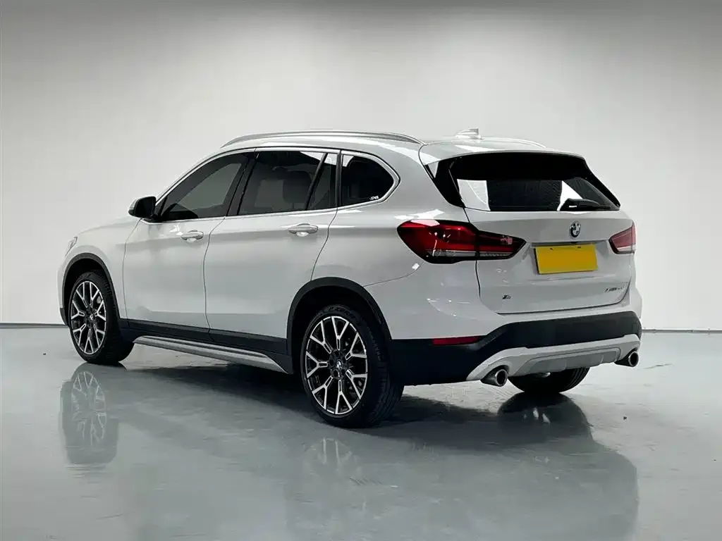 BMW X1 — фото 3