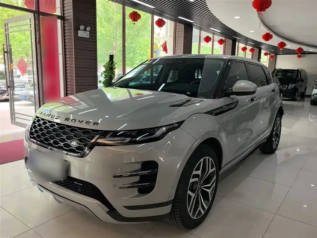 Land Rover Evoque — фото 1