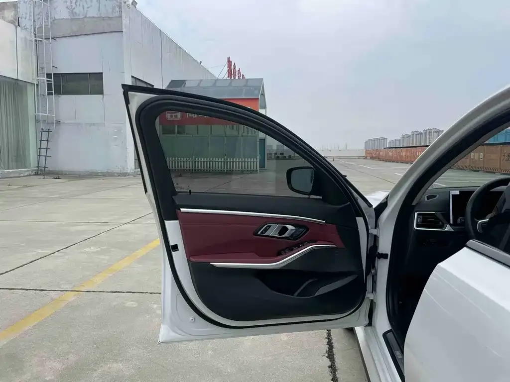 BMW i3 — фото 5