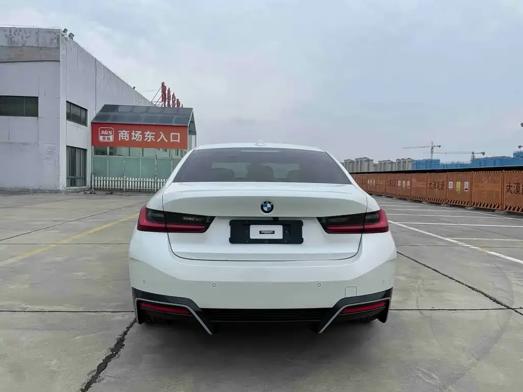 BMW i3 — фото 7
