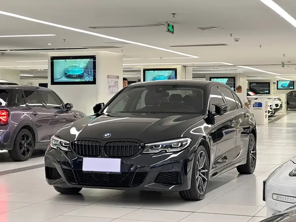 BMW 3 Series — фото 1