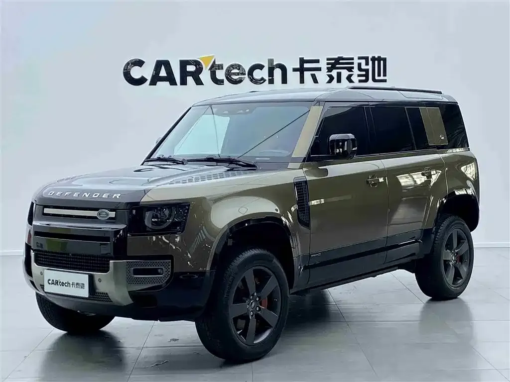 Land Rover Defender — фото 1