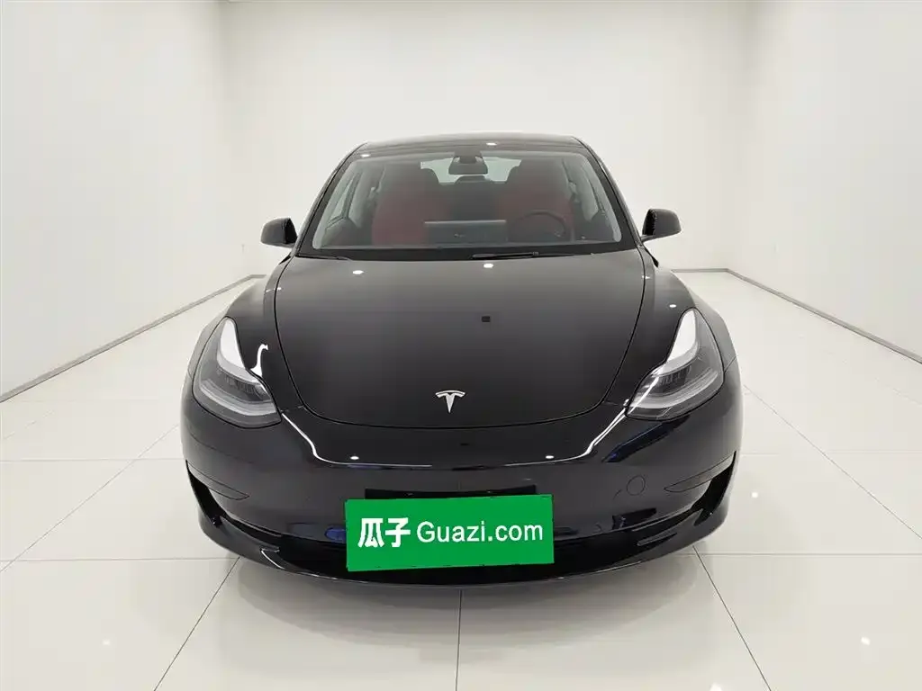 Tesla Model 3 — фото 2