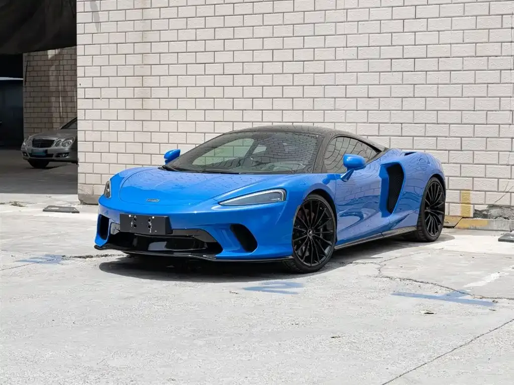 McLaren GT — фото 1