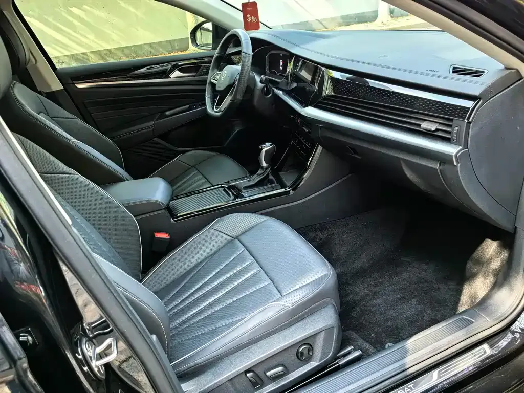 Volkswagen Passat — фото 4