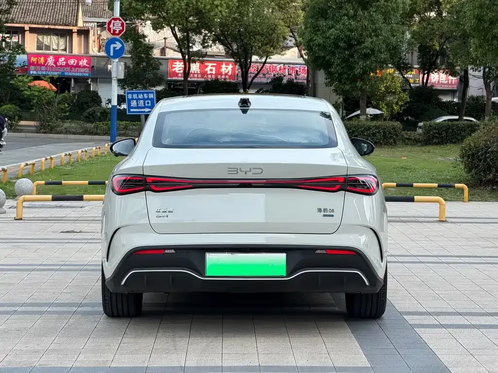 BYD Seal 06 — фото 9