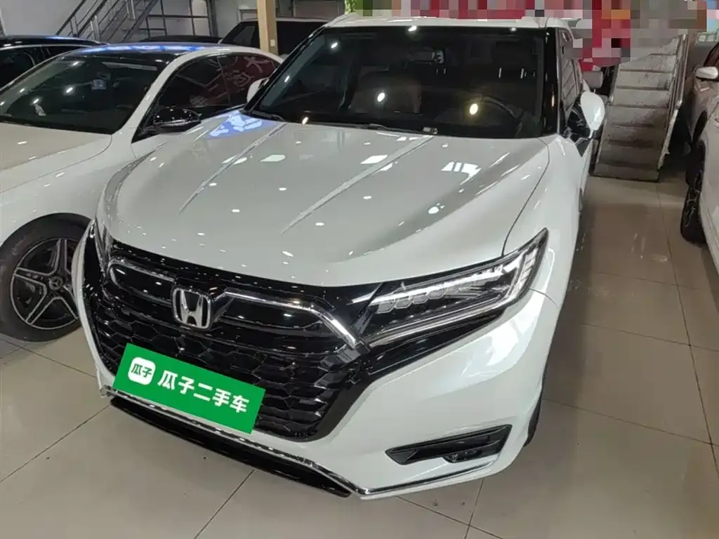 Honda UR-V — фото 1