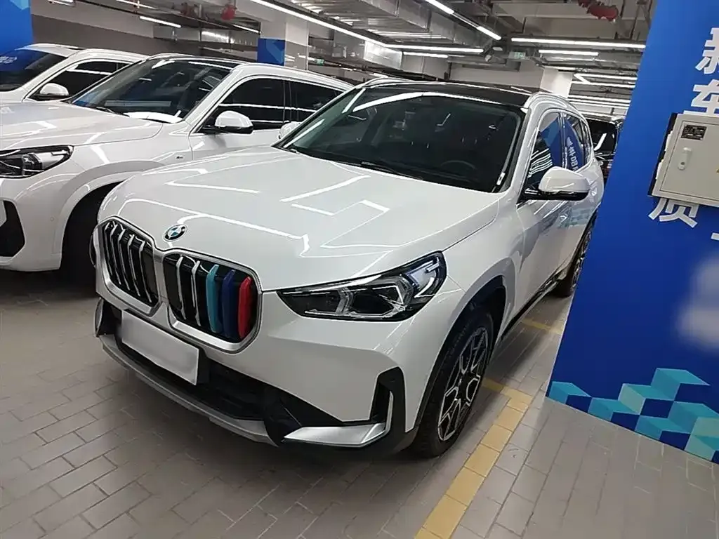 BMW X1 — фото 9