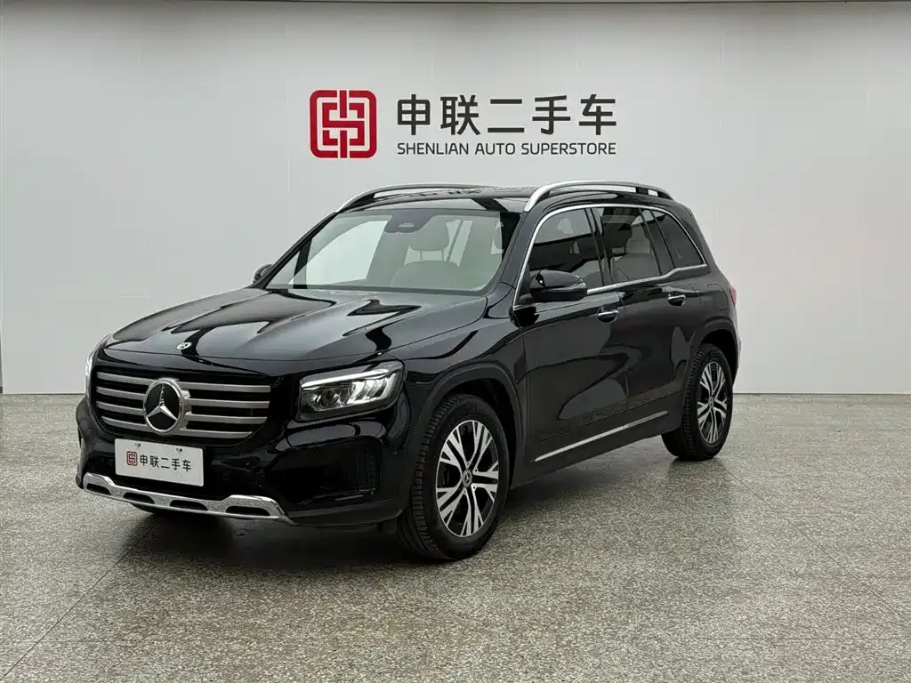 Mercedes-Benz GLB — фото 1