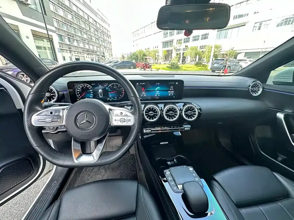 Mercedes-Benz A-Class — фото 10