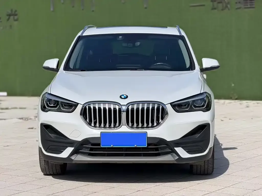 BMW X1 — фото 7