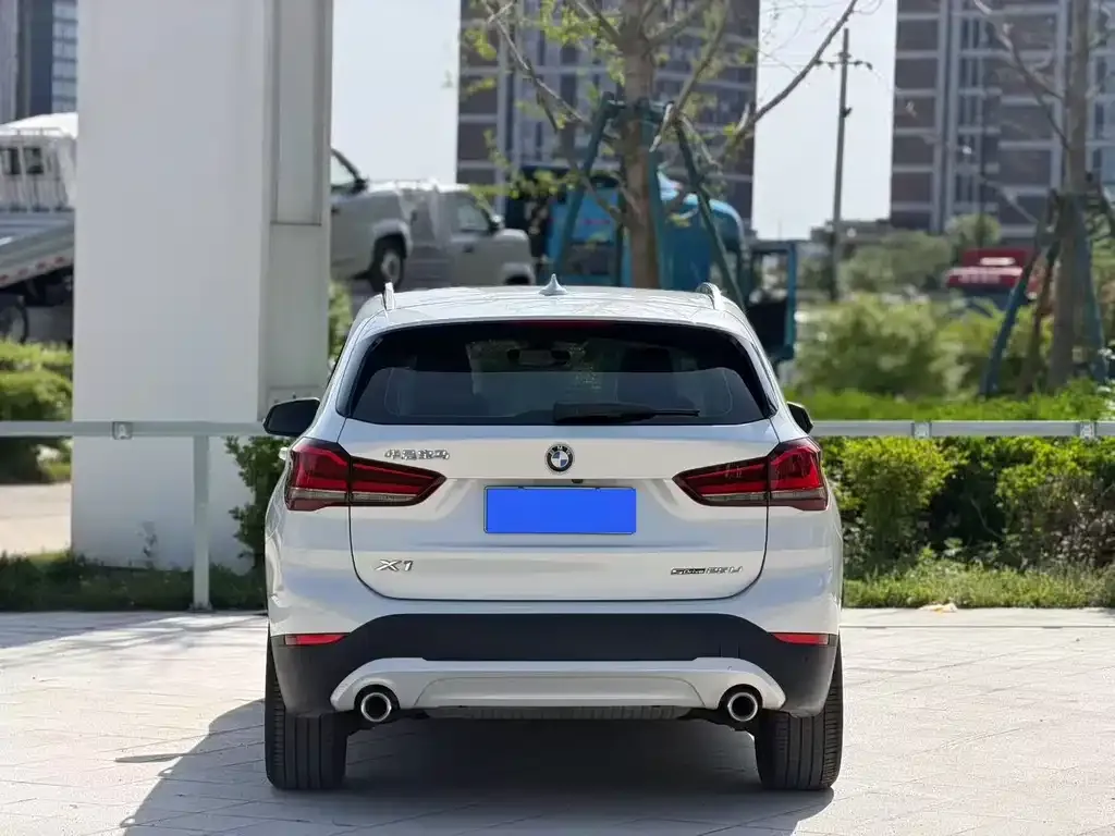 BMW X1 — фото 2